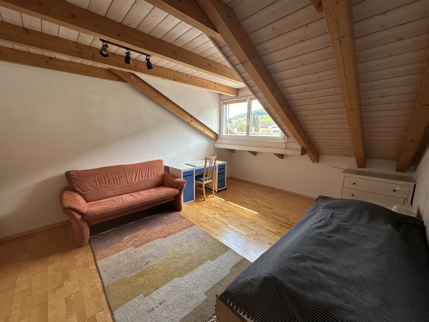 Chambre en colocation, photo 1 sur 7