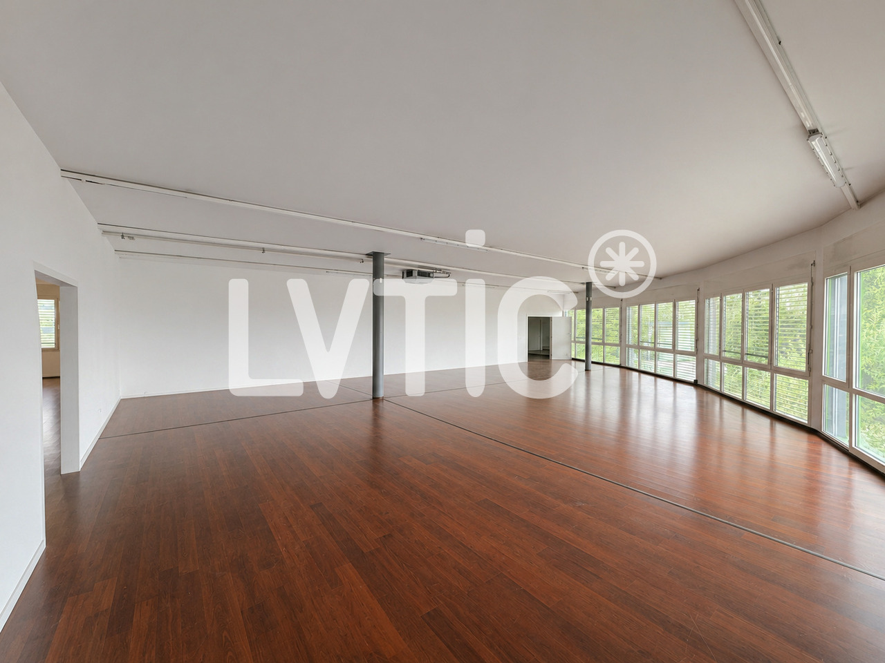 336m² atelier