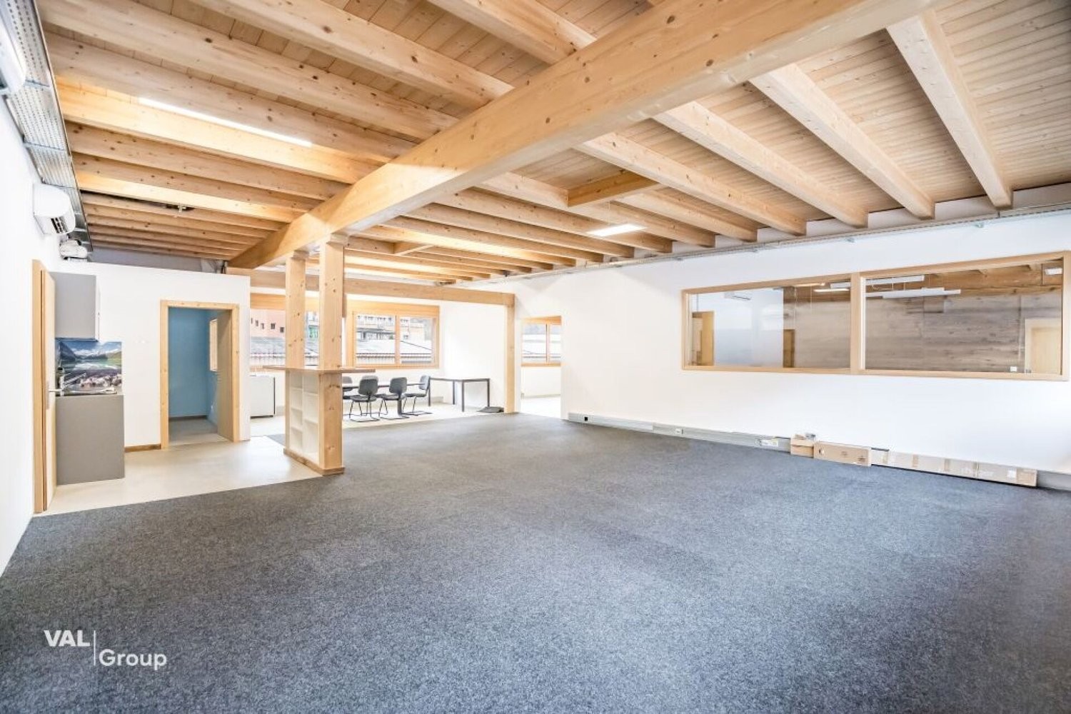 157m² commercial, photo 1 sur 5