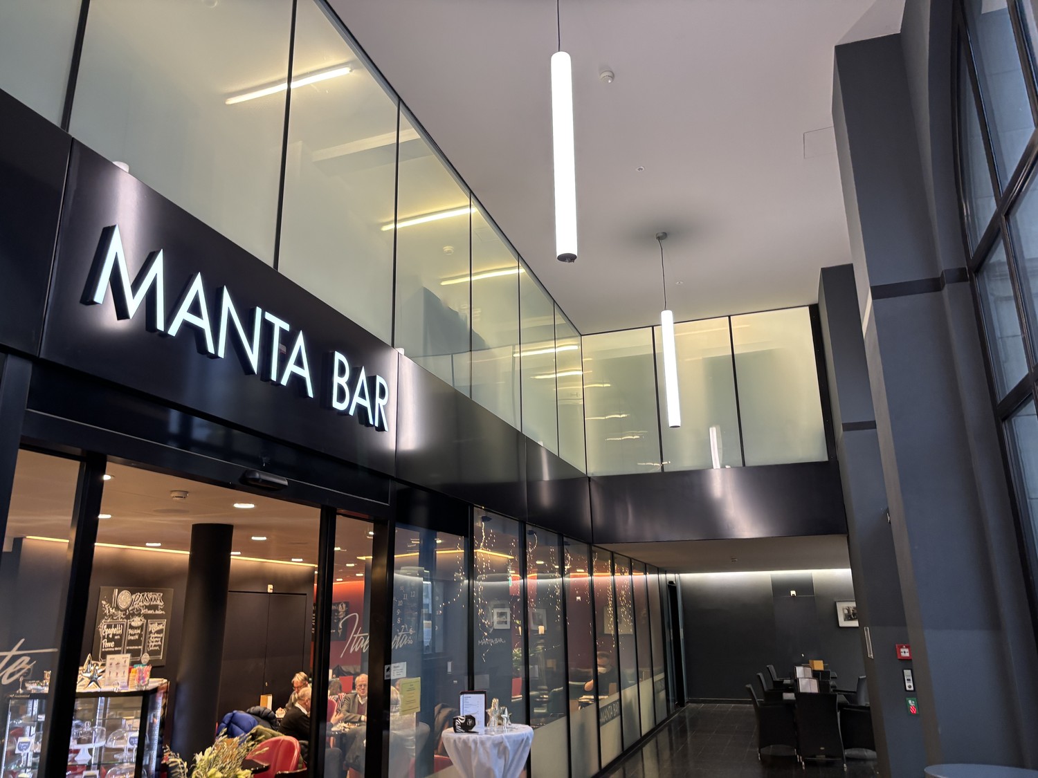 Grand magasin de 430m²