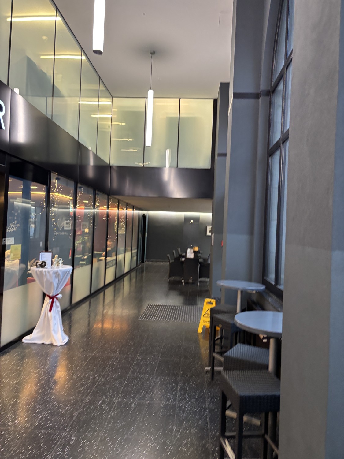 Grand magasin de 430m²