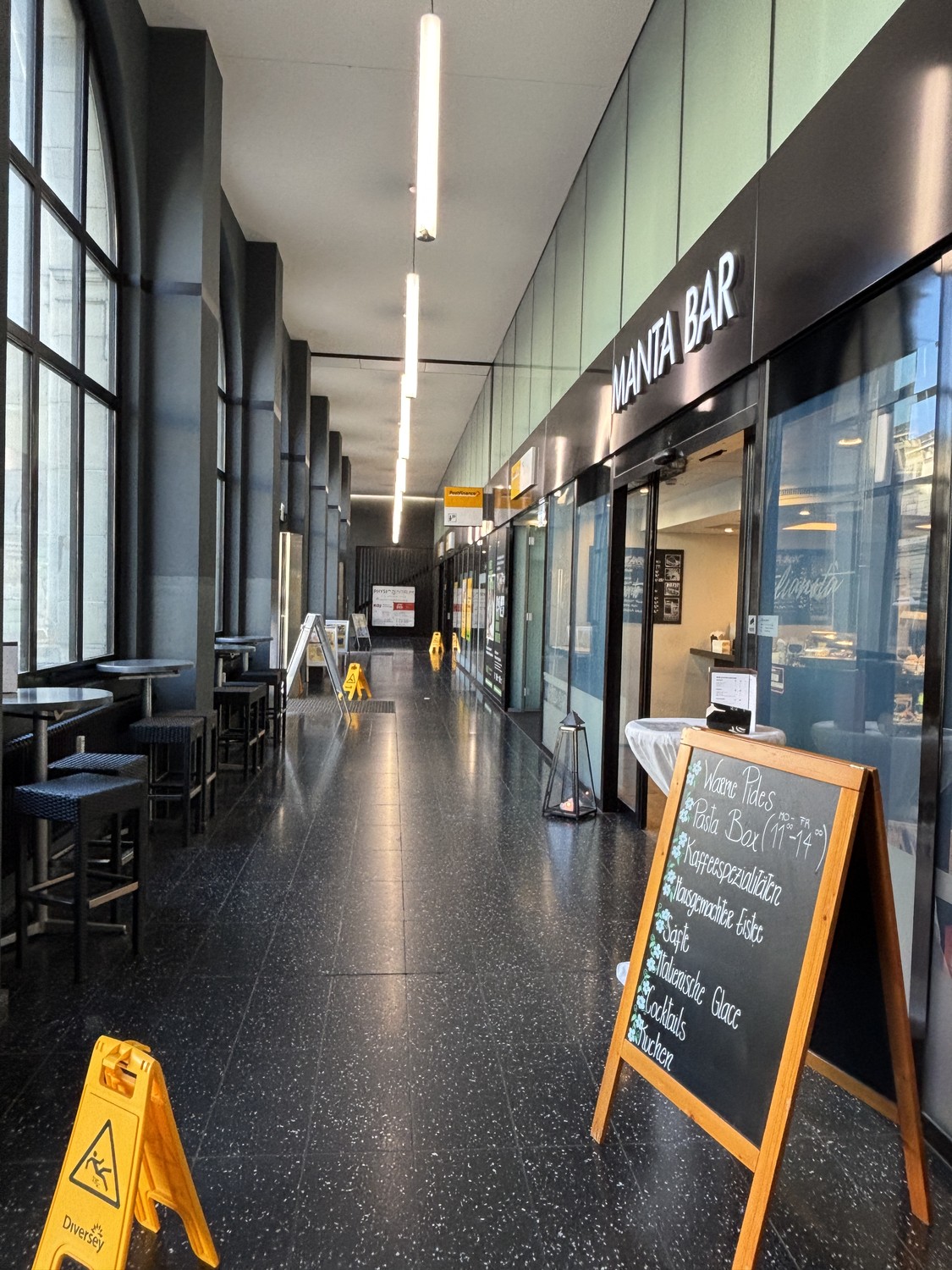 Grand magasin de 430m²