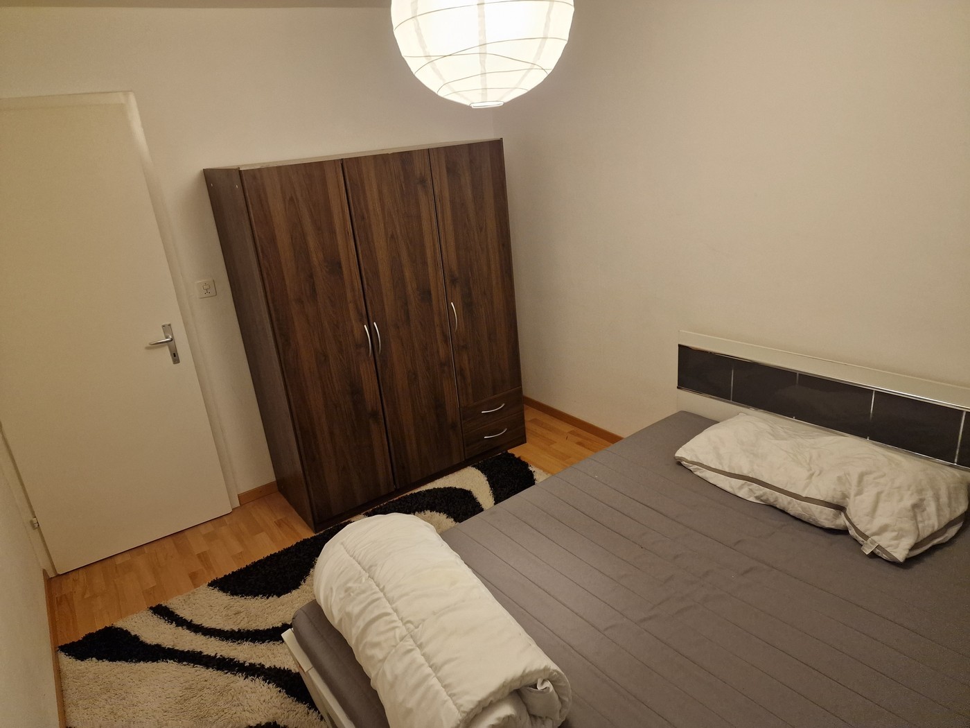 Chambre dans une colocation

Recherche colocataire pour une colocation de 3 personnes dans un appartement de 4,5 pièces.

Dès le 01.11.2026, je recherche un colocataire pour une colocation de 3 personnes à Tagelswangen près d'Effretikon. La chambre est meublée., photo 2 sur 5