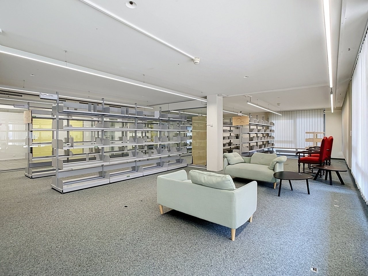 860m² commercial, photo 1 sur 10