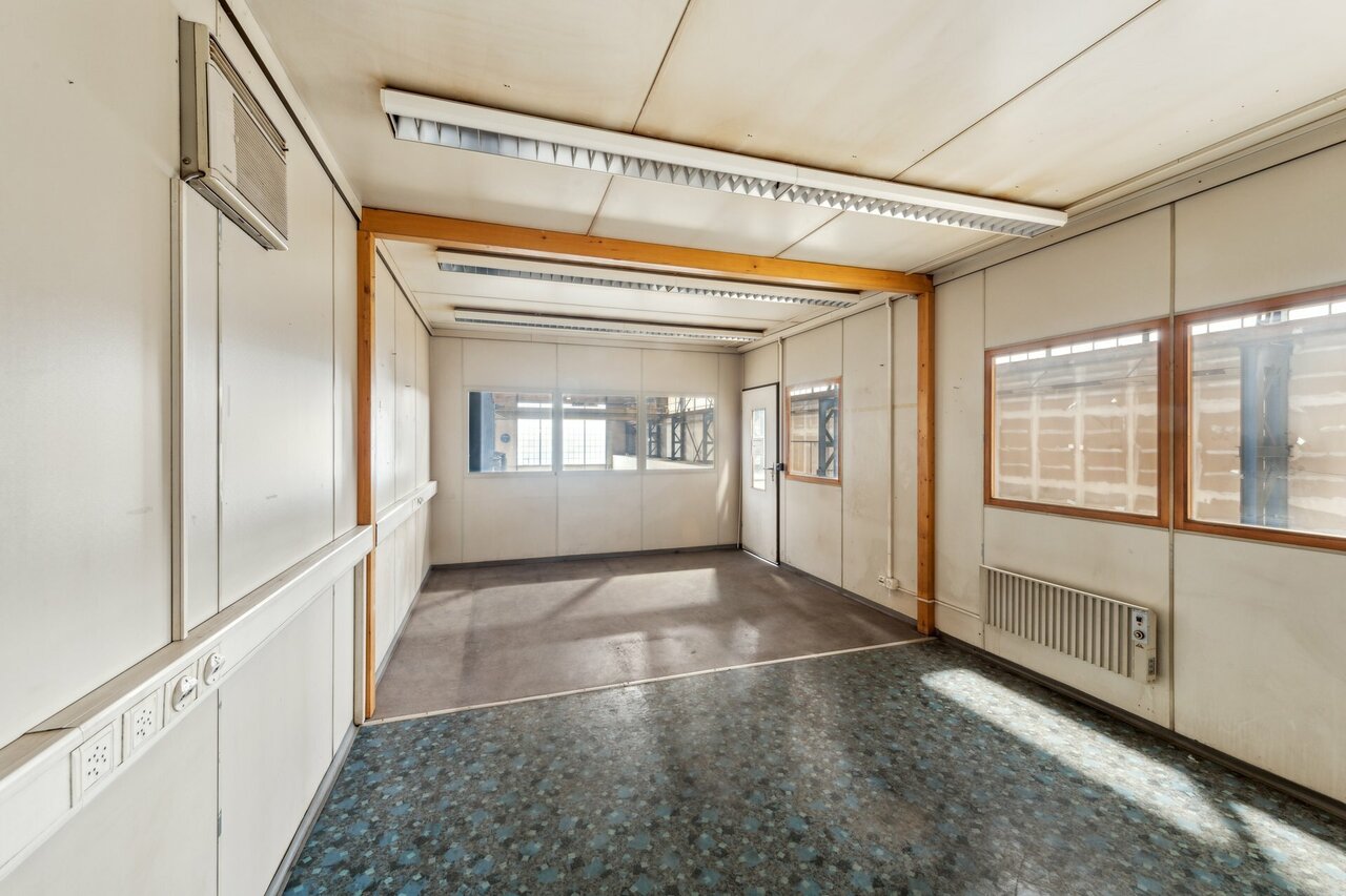 862m² commercial, photo 4 sur 9