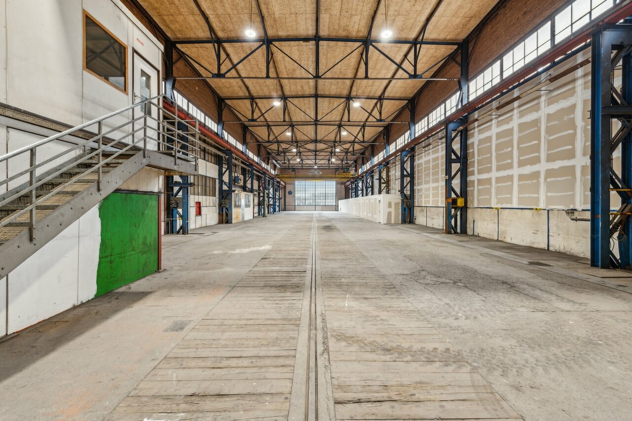 862m² commercial, photo 2 sur 9