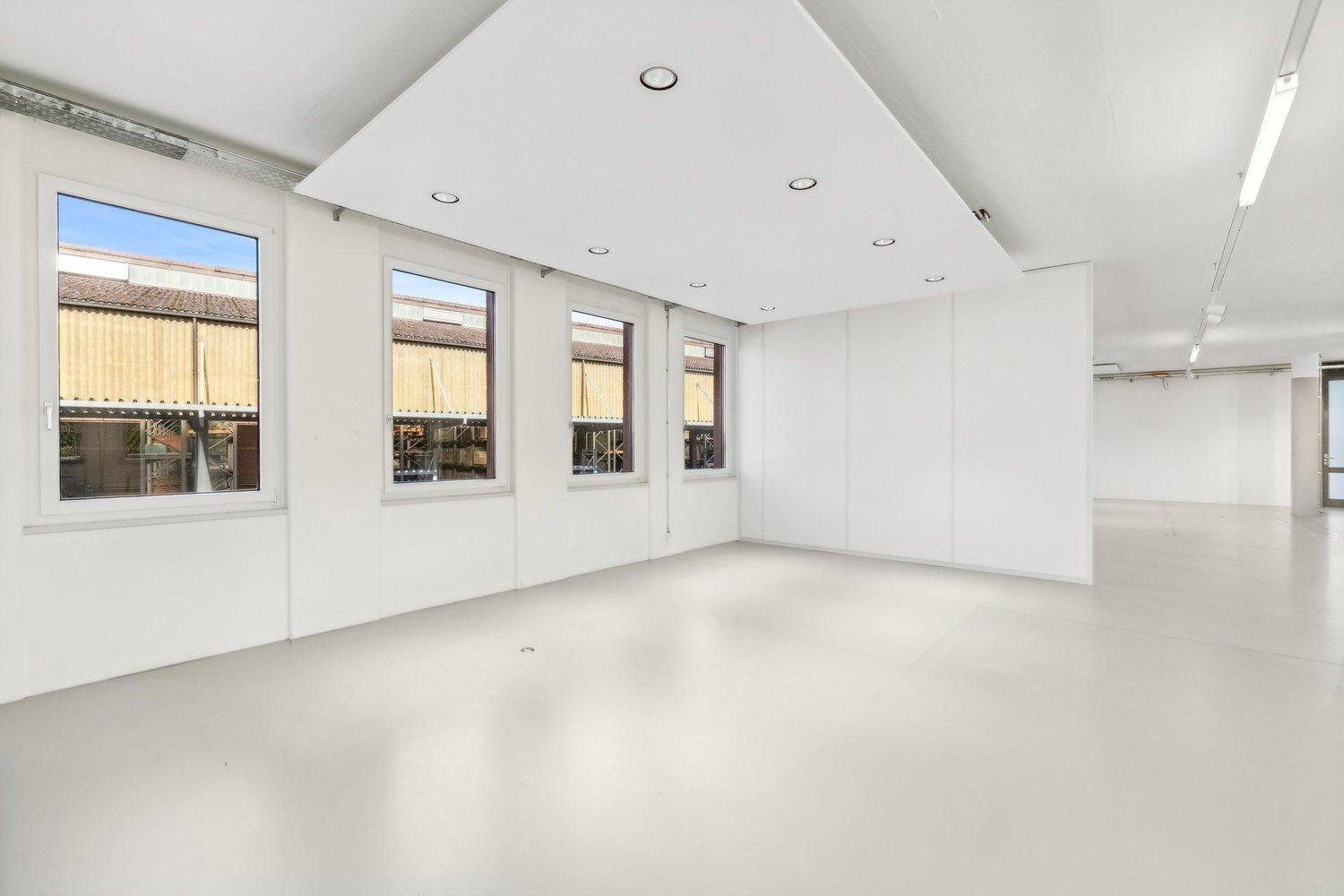 335m² bureau
