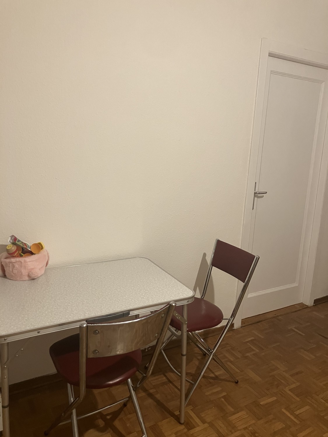 Chambre en colocation, photo 1 sur 3