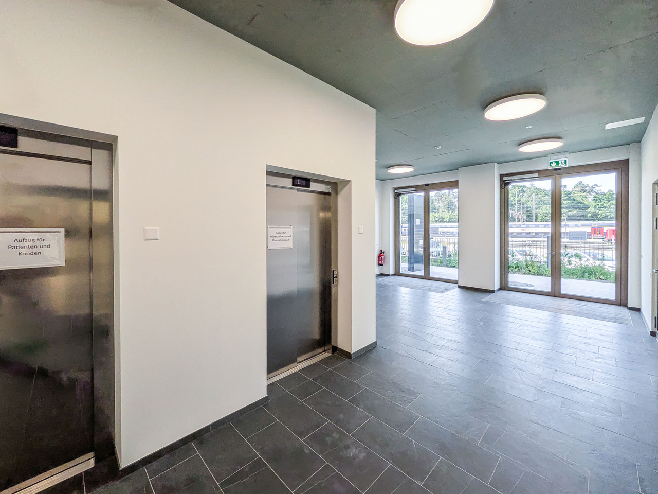 315m² commercial, photo 4 sur 10