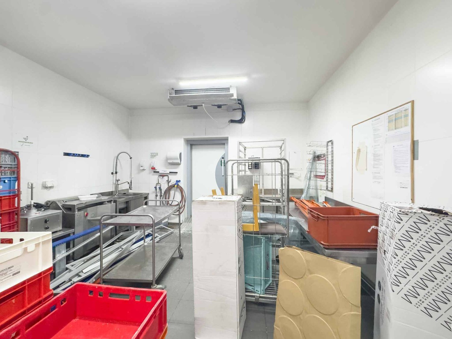 650m² commercial, photo 8 sur 9
