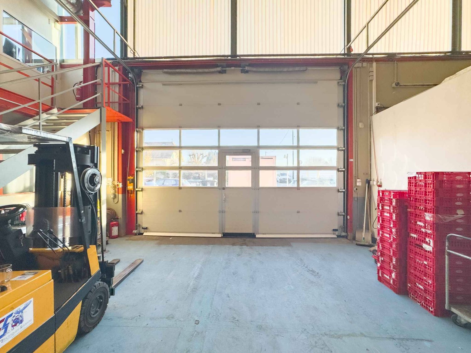 650m² commercial, photo 2 sur 9