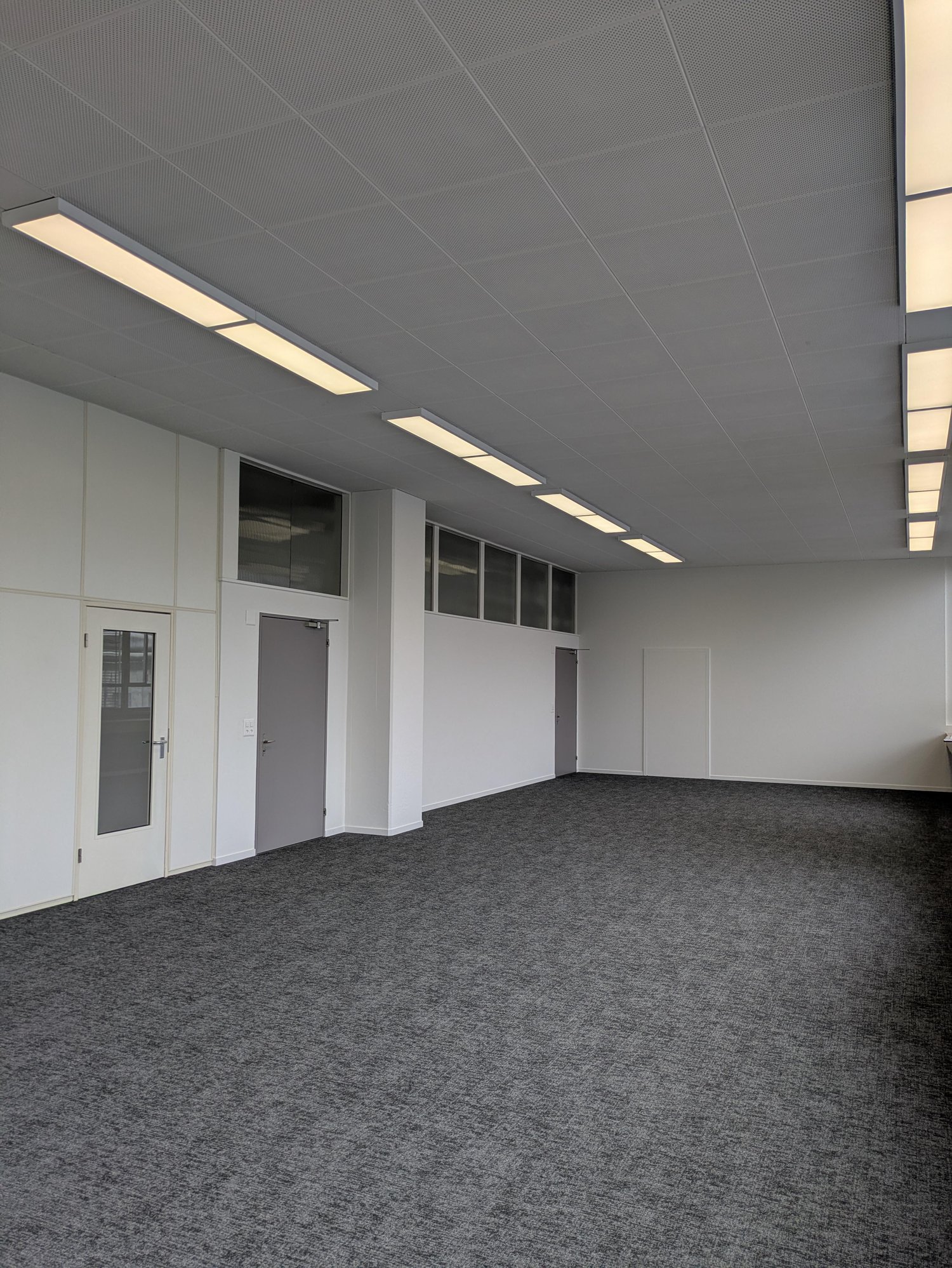 188m² bureau, photo 3 sur 5