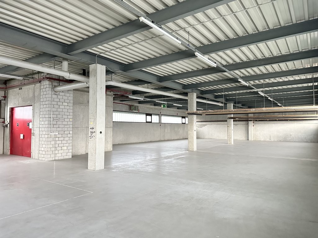 753m² local de stockage