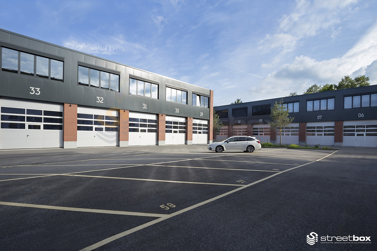 136m² commercial, photo 3 sur 3