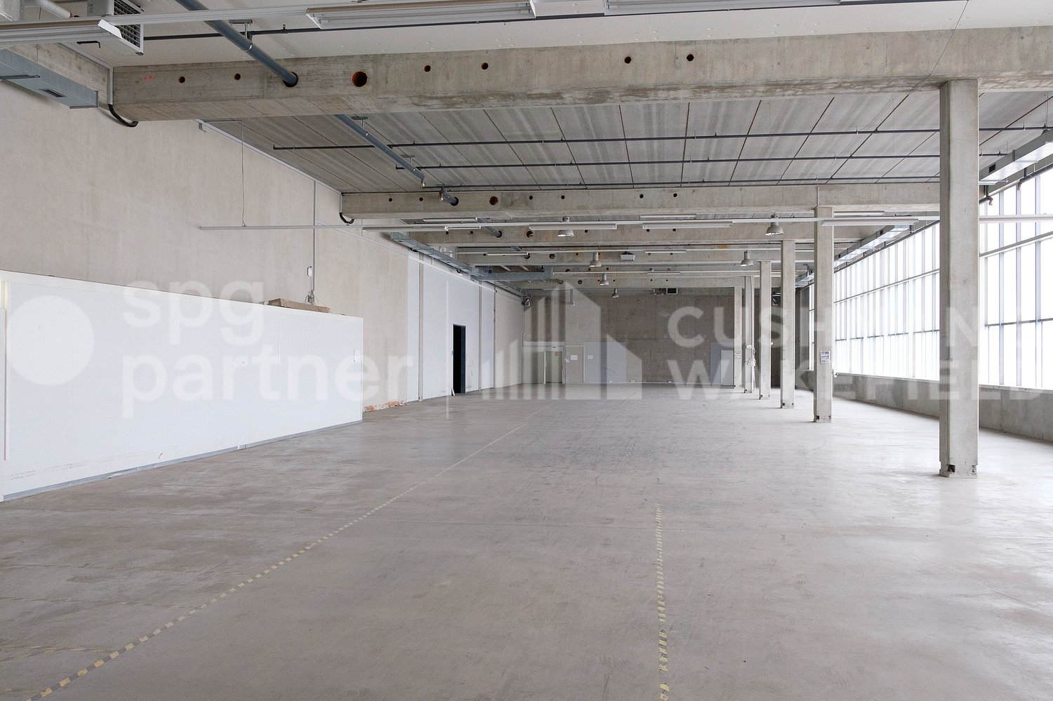 3000m² storage room