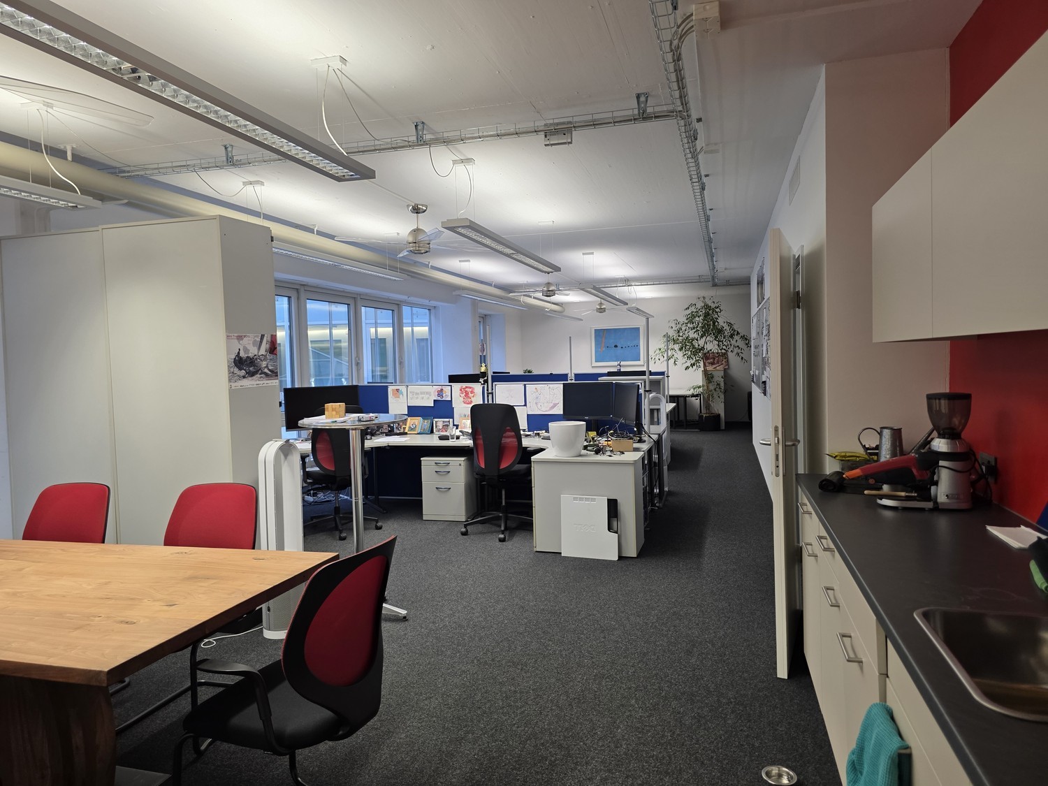 146m² commercial, photo 1 sur 10