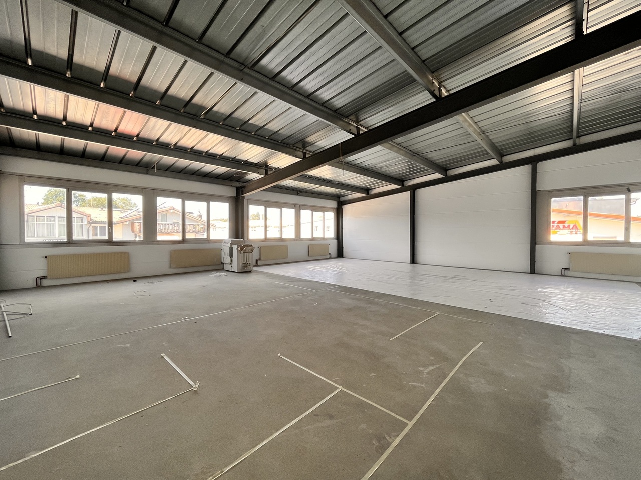 136m² office, photo 1 sur 5
