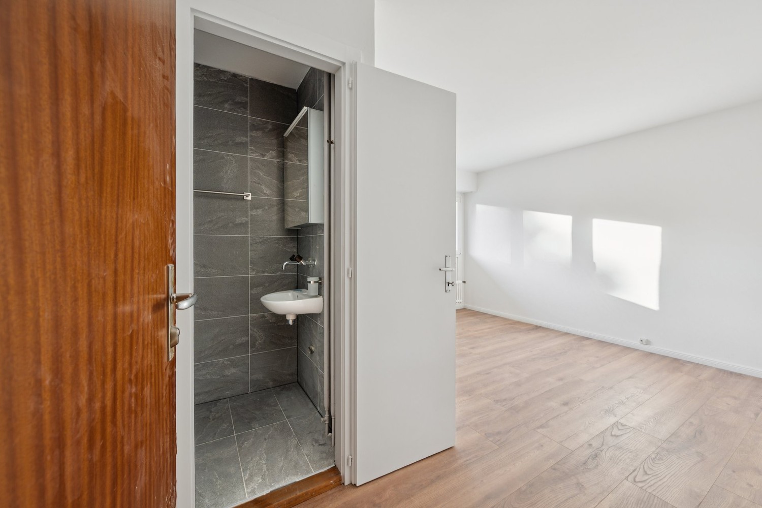 2 room apartment, photo 7 sur 8