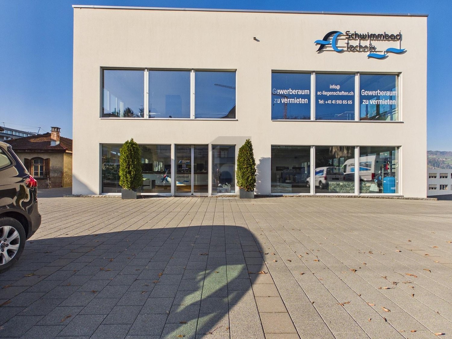 350m² de commerce