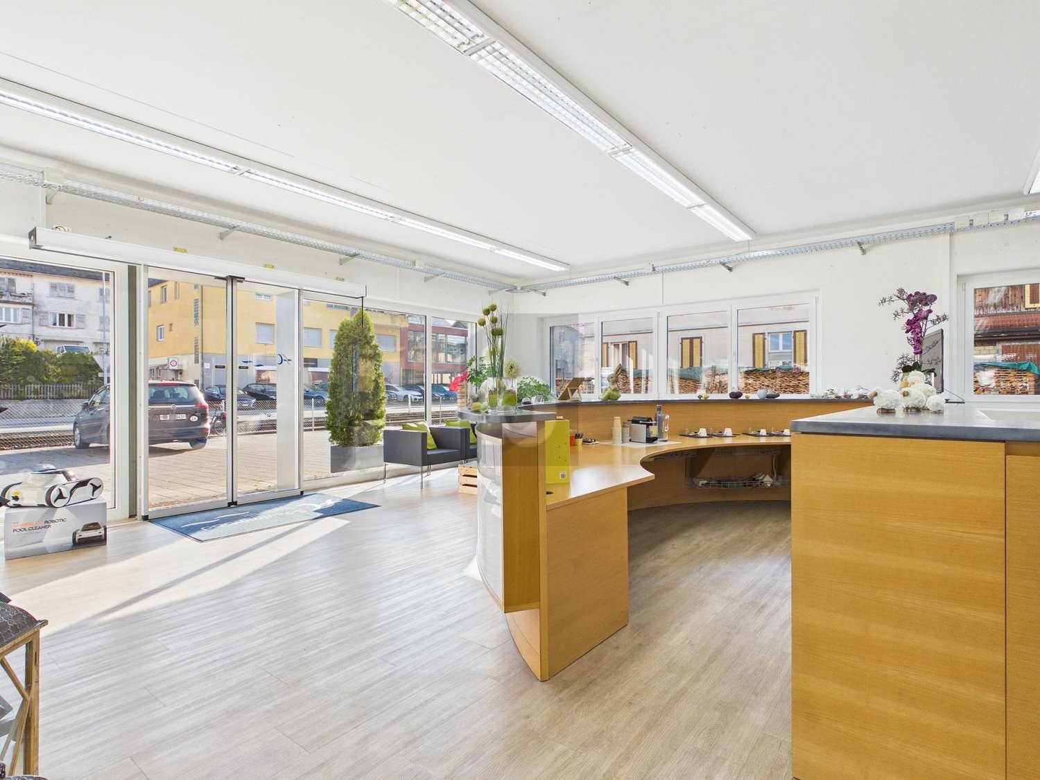350m² de commerce