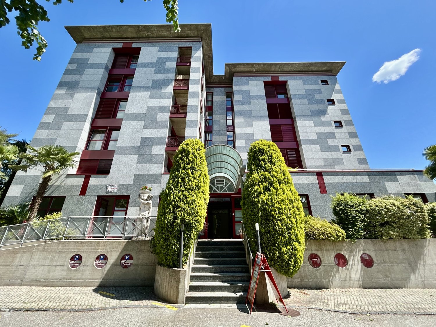 148m² bâtiment résidentiel / commercial