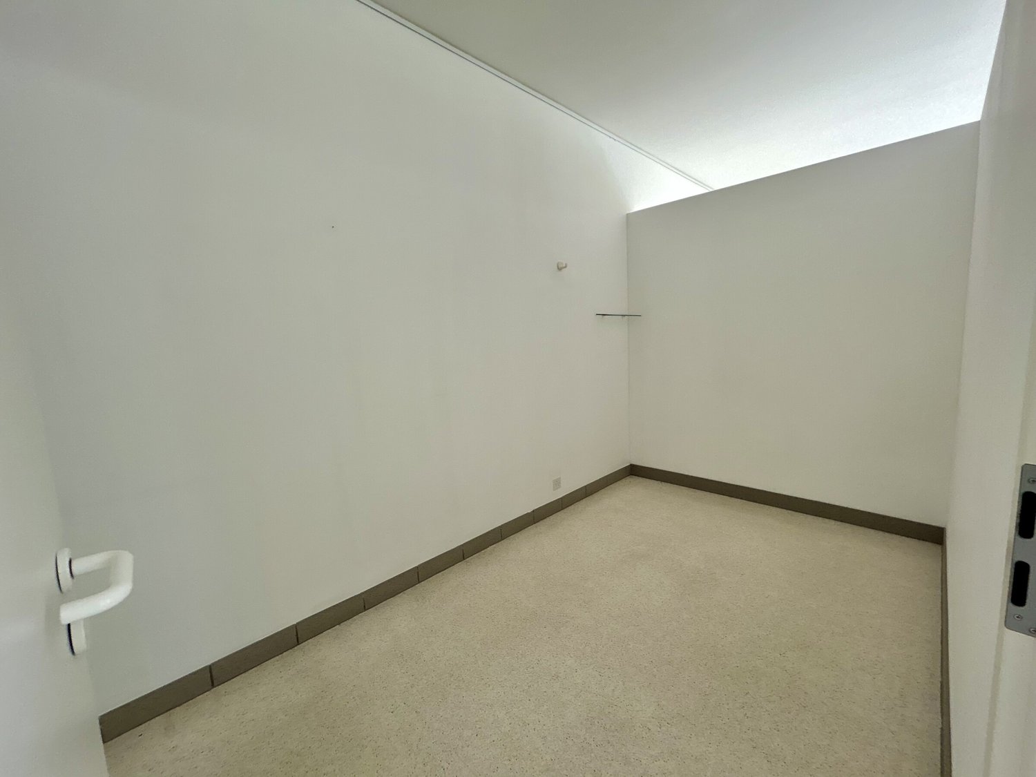 148m² bâtiment résidentiel / commercial