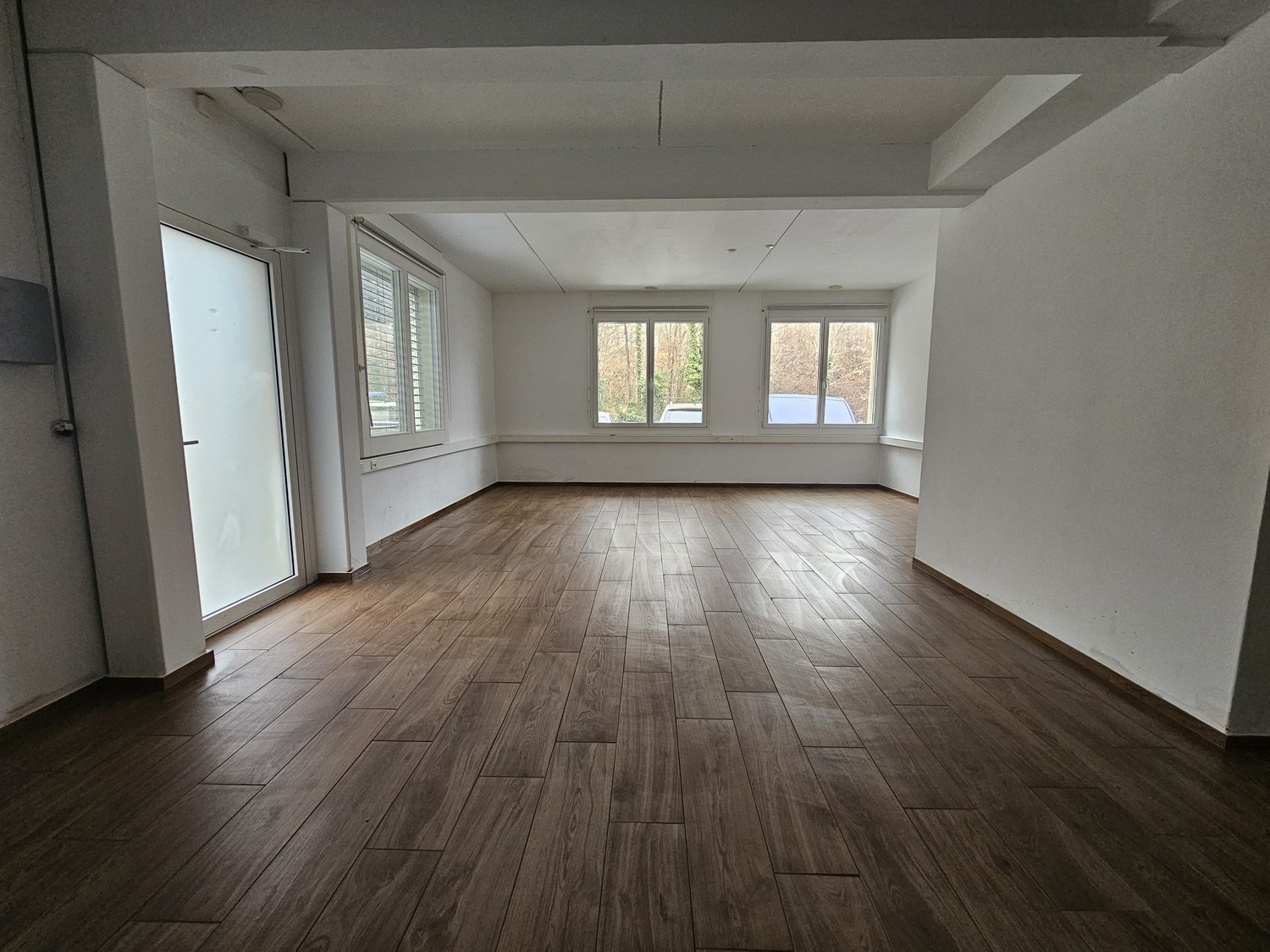 60m² de bureaux