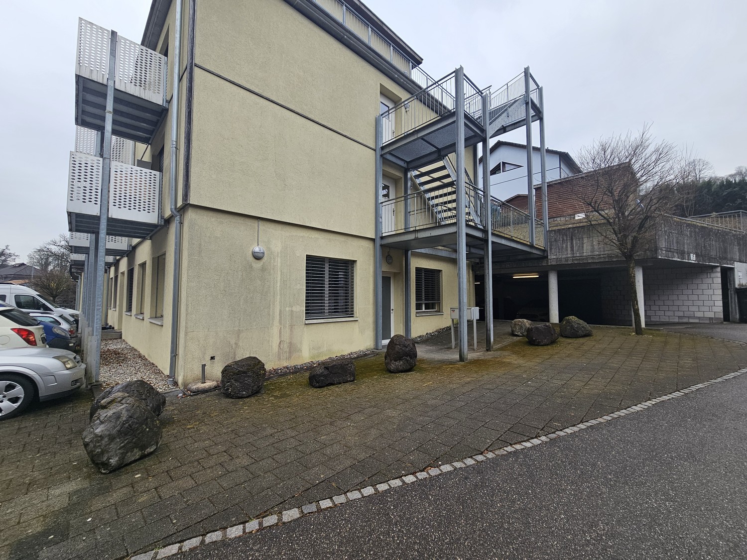 60m² de bureaux