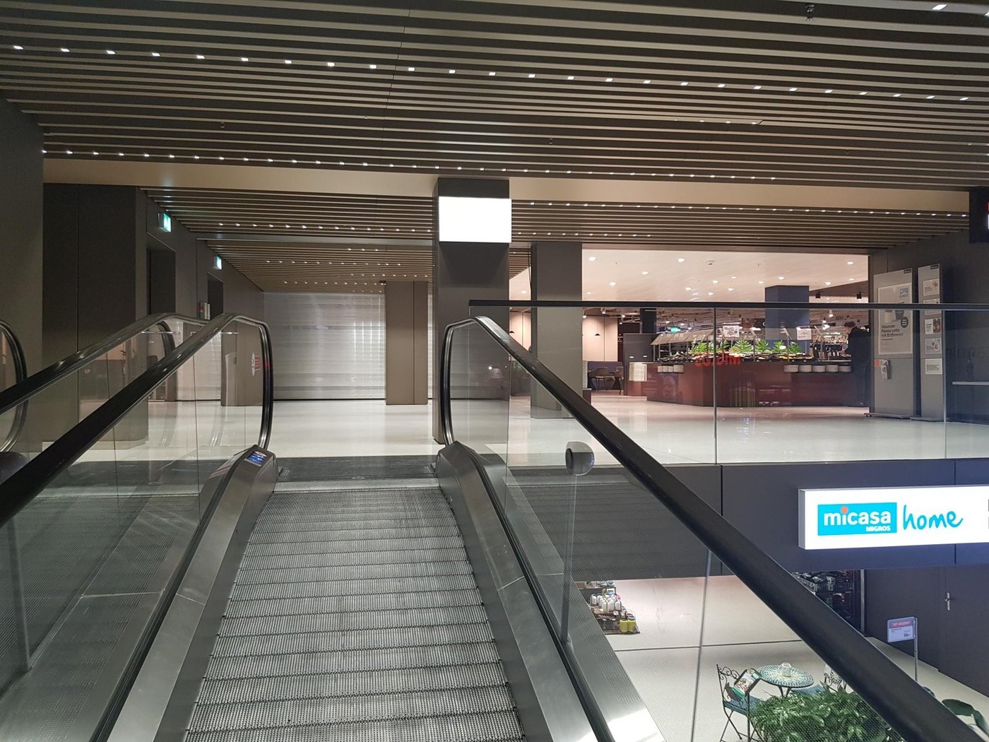 202m² shop, photo 3 sur 6