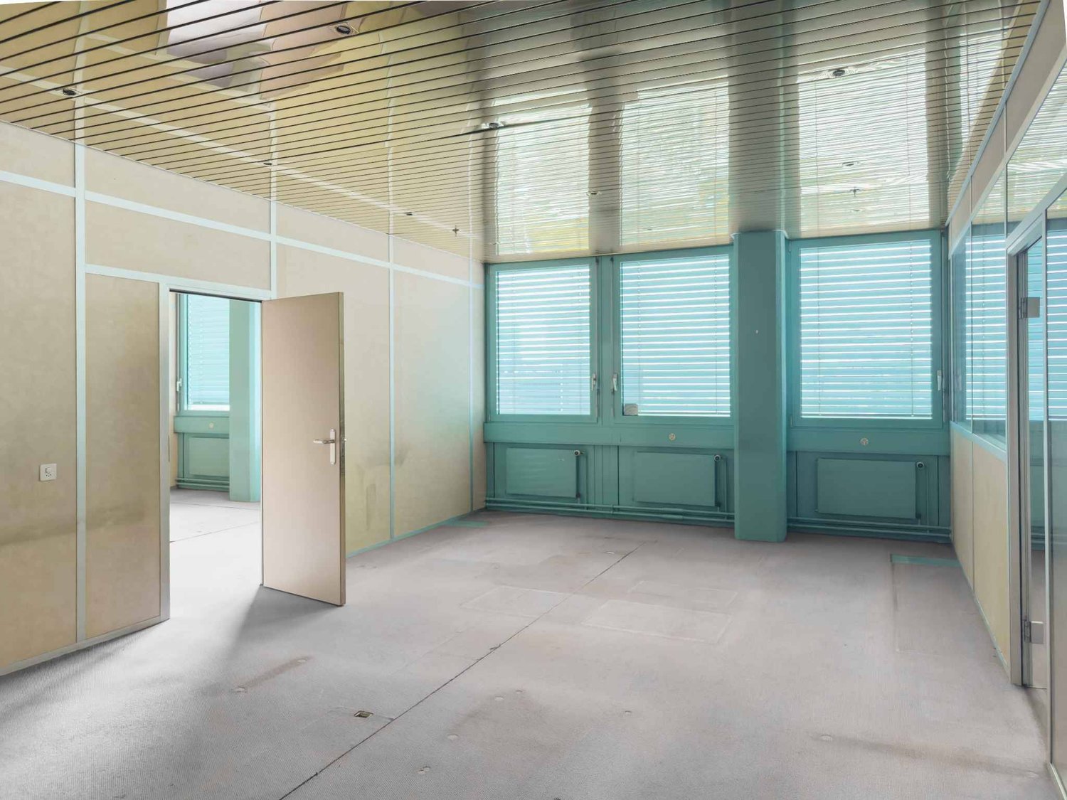 231m² office