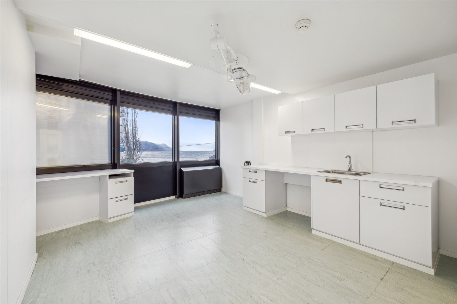420m² office