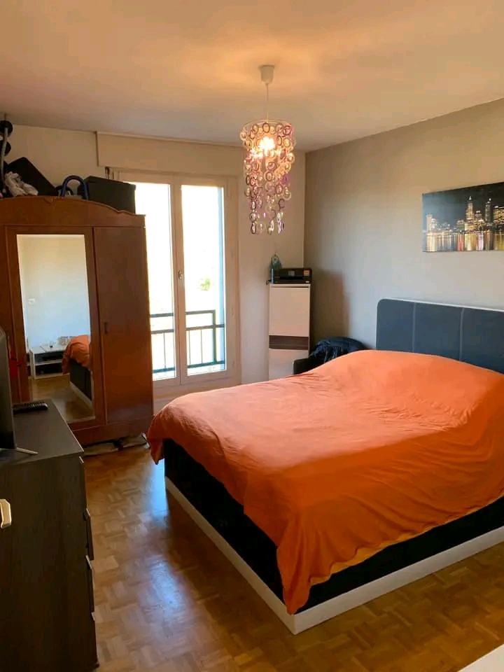 Room in a shared flat, photo 1 sur 2