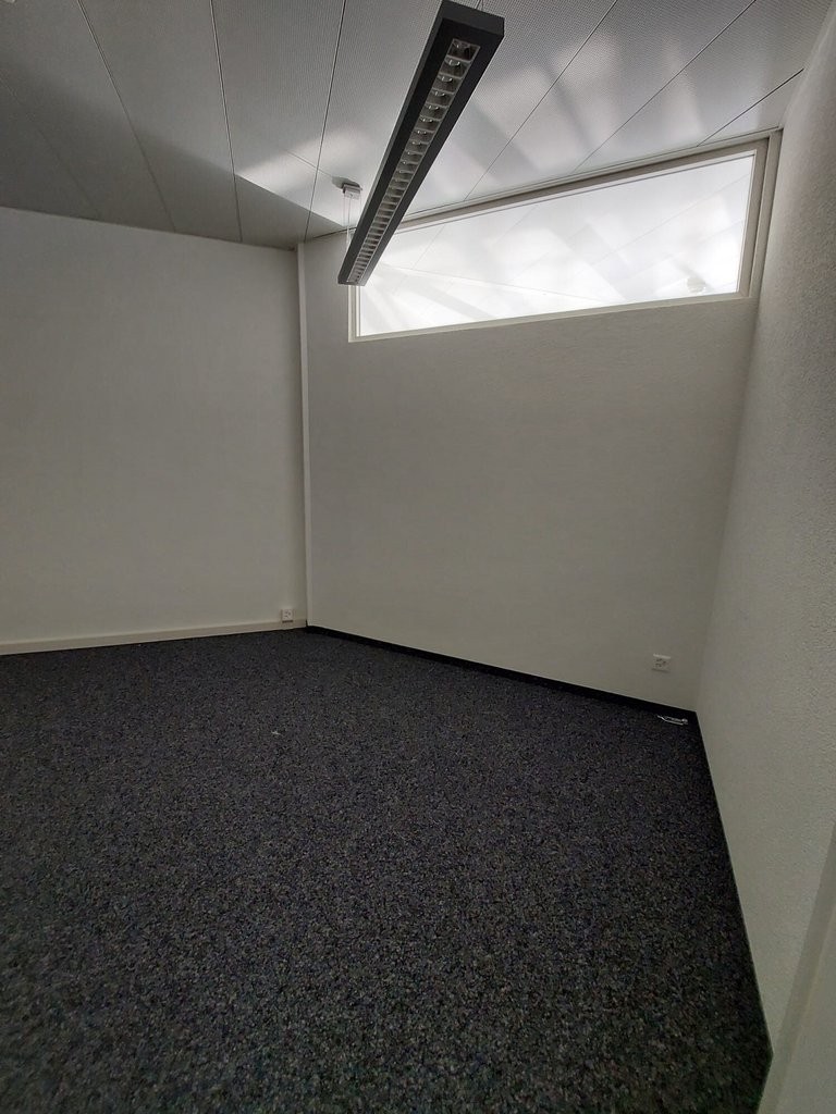 Bureau, photo 5 sur 6