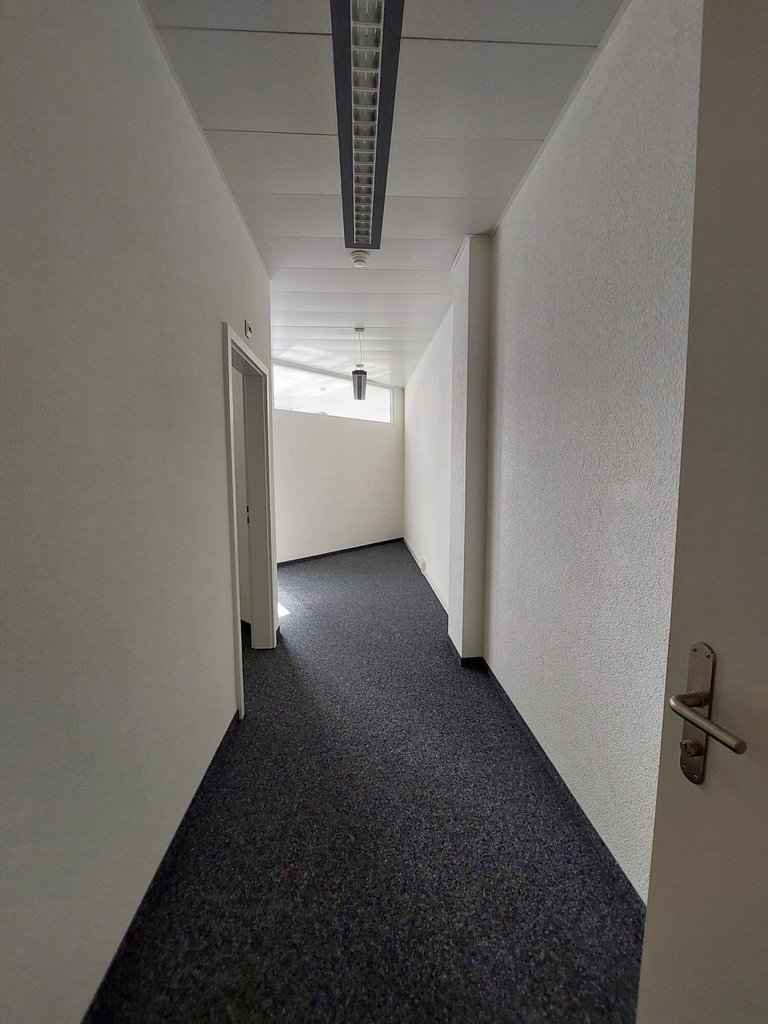 Bureau, photo 2 sur 6