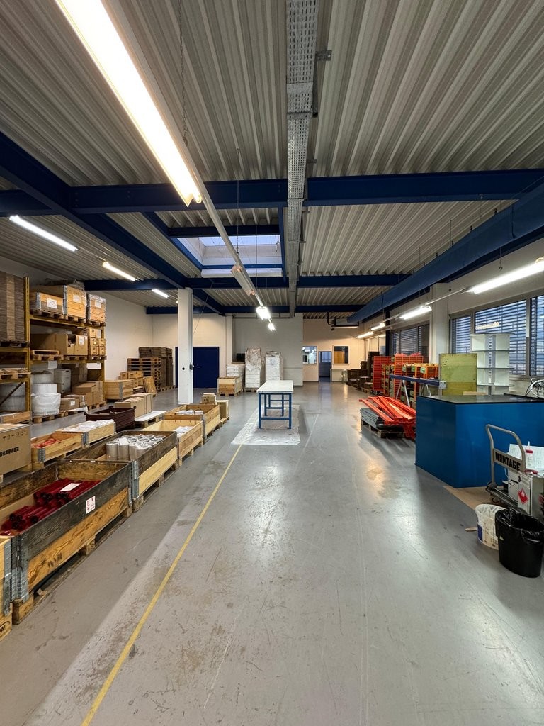 605m² commercial, photo 9 sur 9