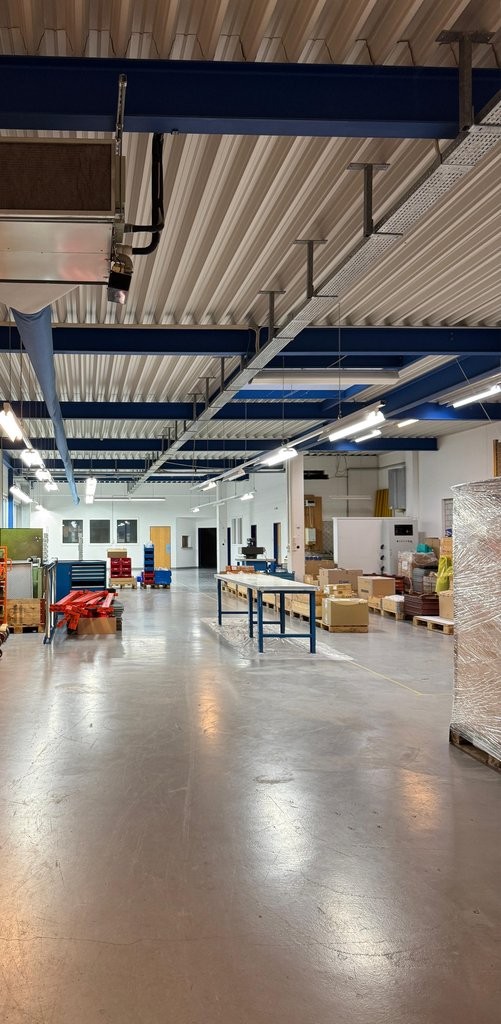 605m² commercial, photo 6 sur 9