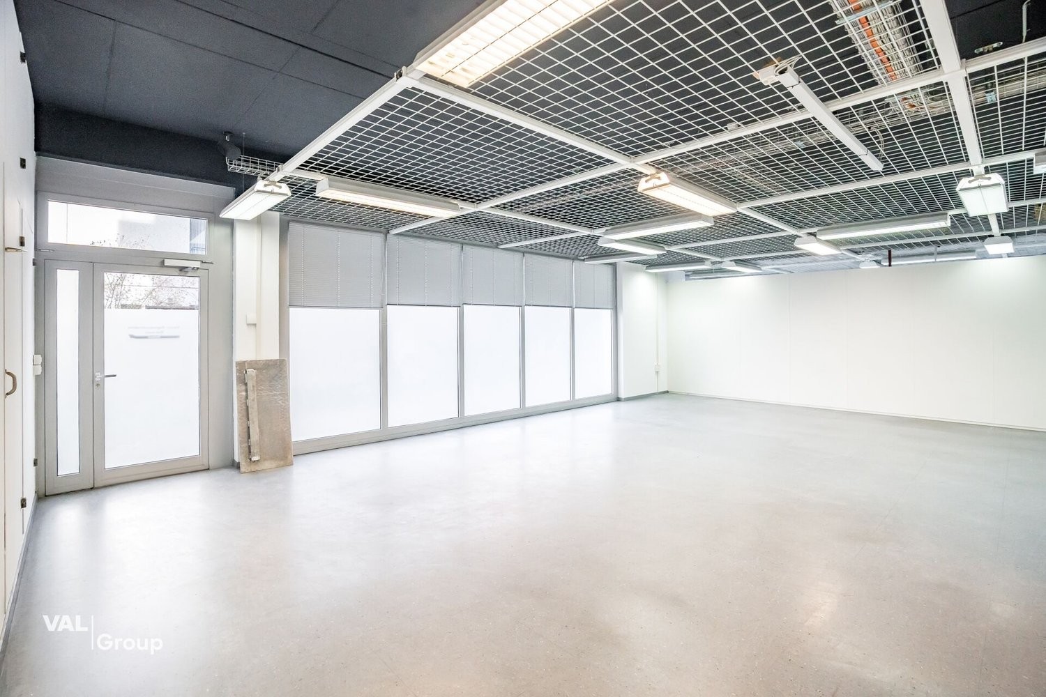 425m² bâtiment résidentiel / commercial, photo 8 sur 10