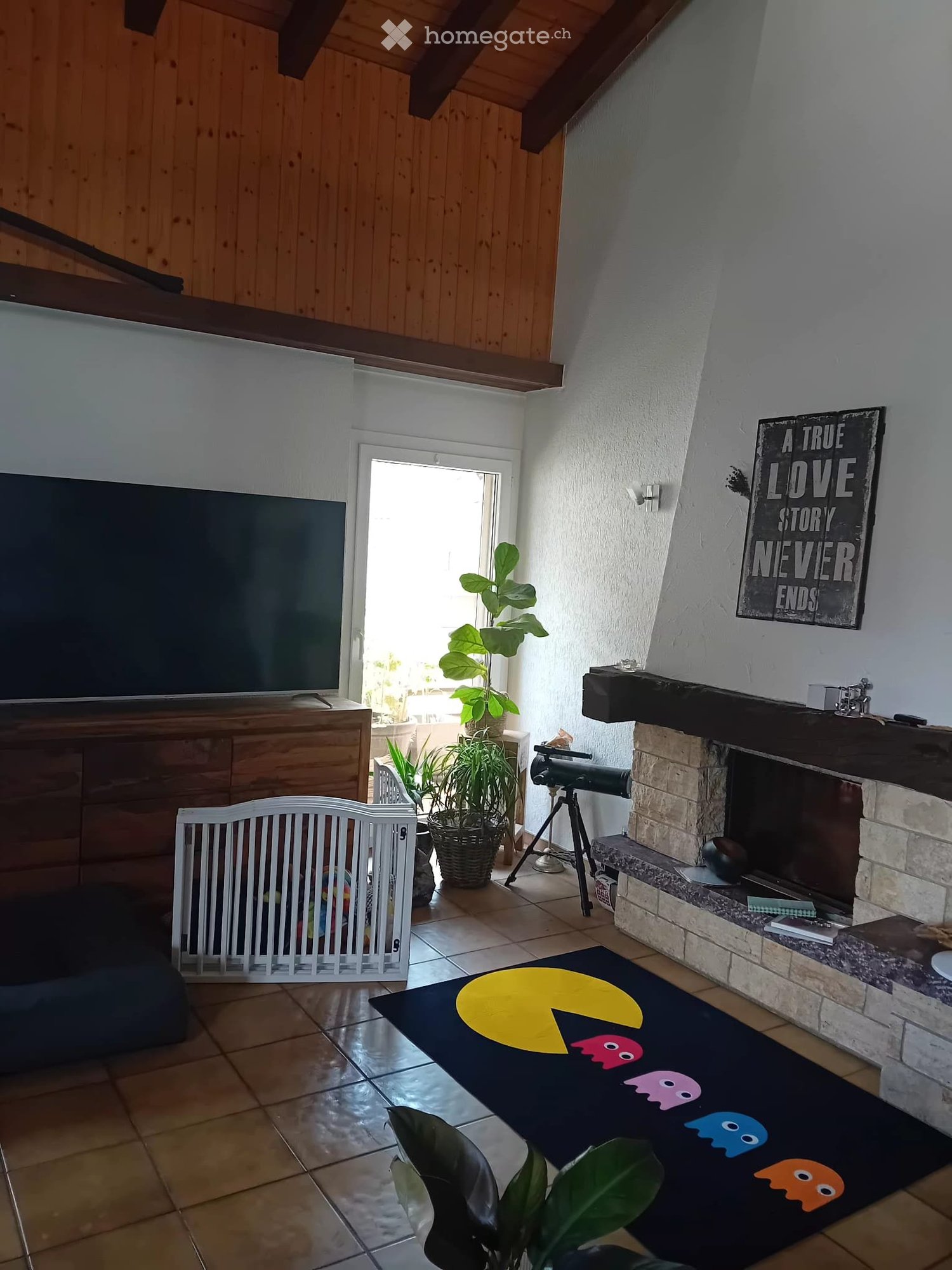 5 rooms apartment