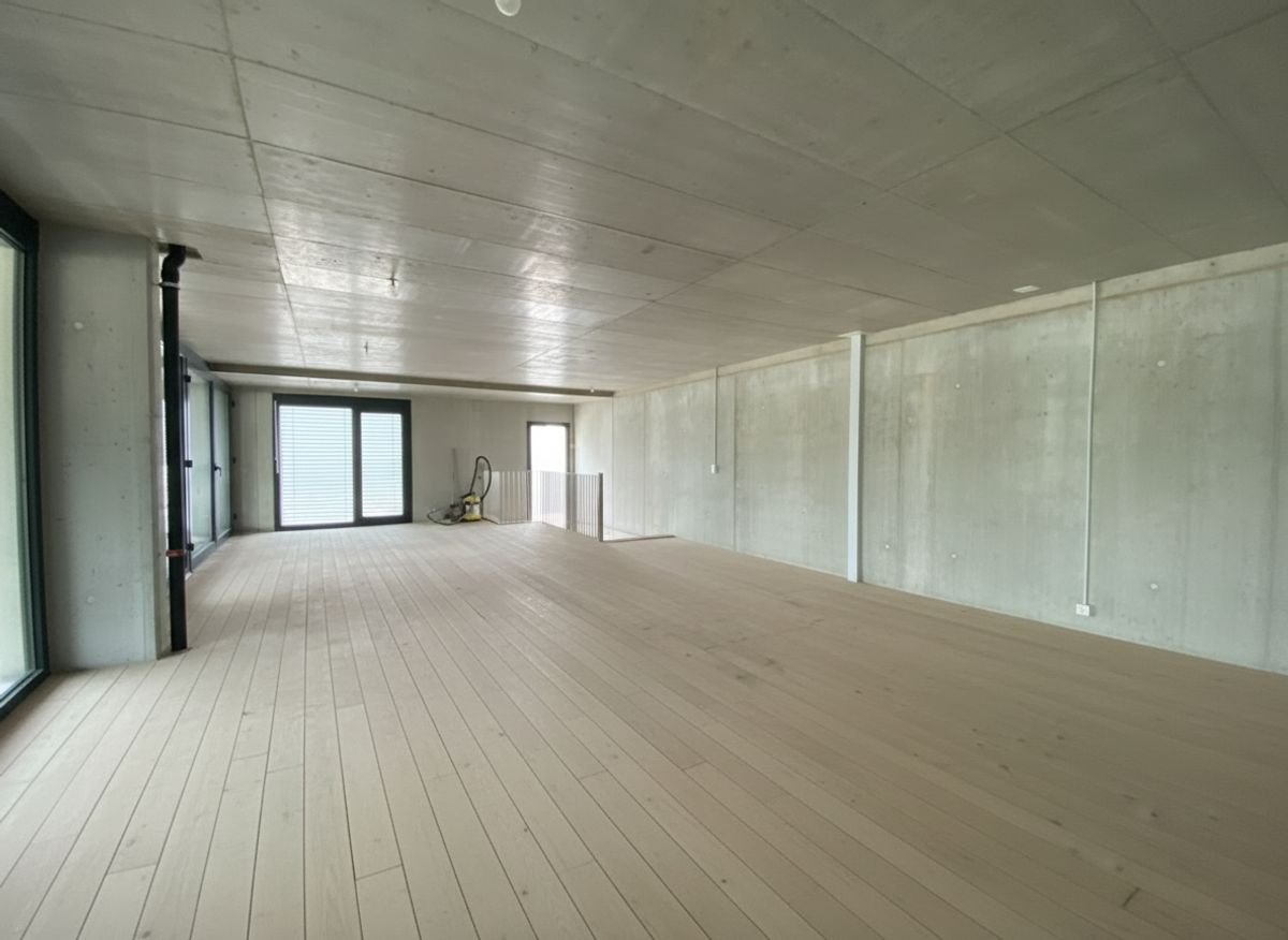 245m² industrial object, photo 5 sur 8