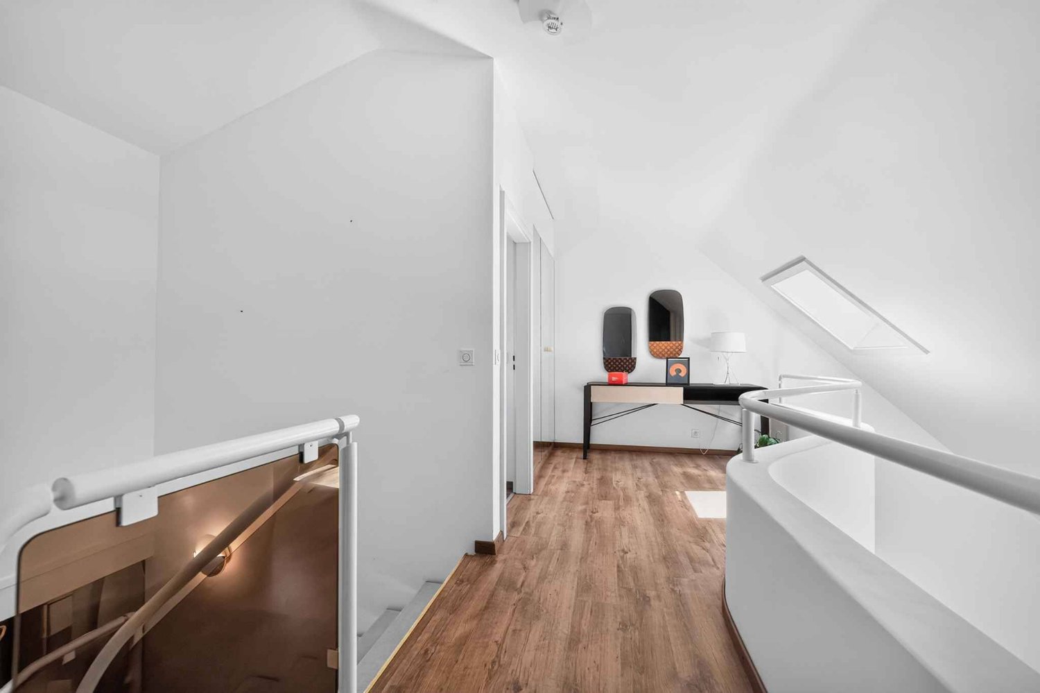 5 rooms attic flat