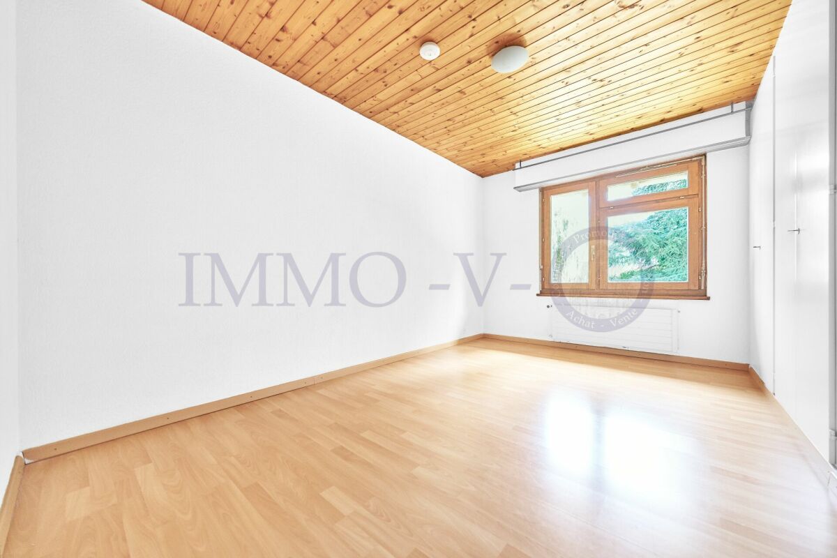 8 rooms single house