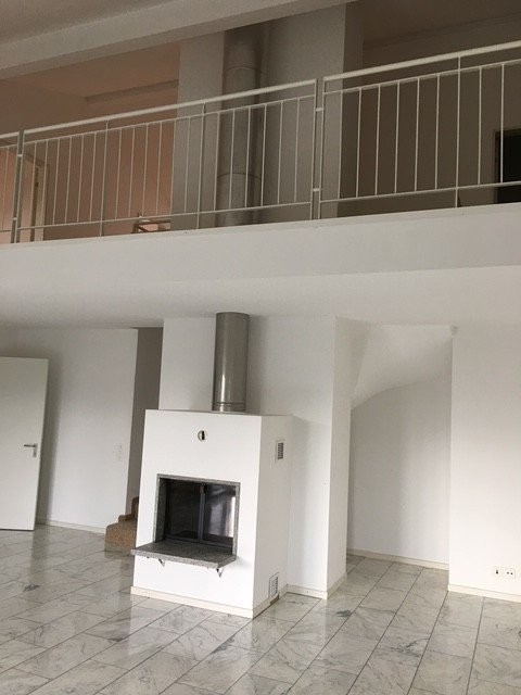 8 rooms apartment