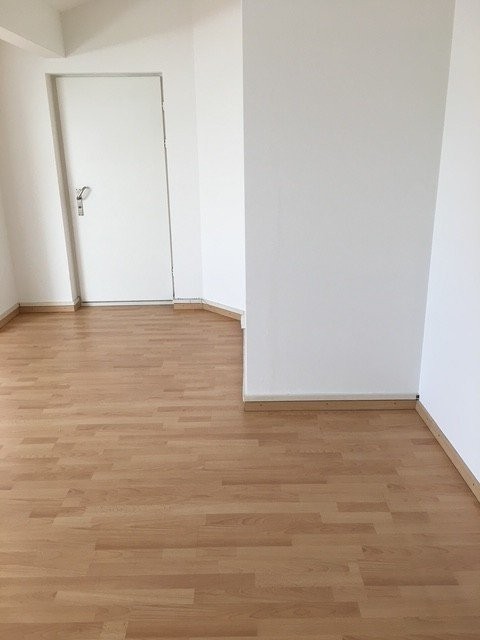 8 rooms apartment