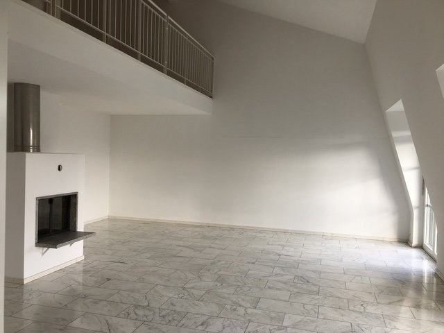 8 rooms apartment