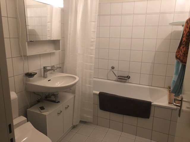 8 rooms apartment