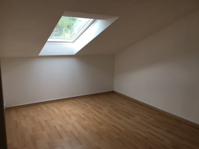 8 rooms apartment