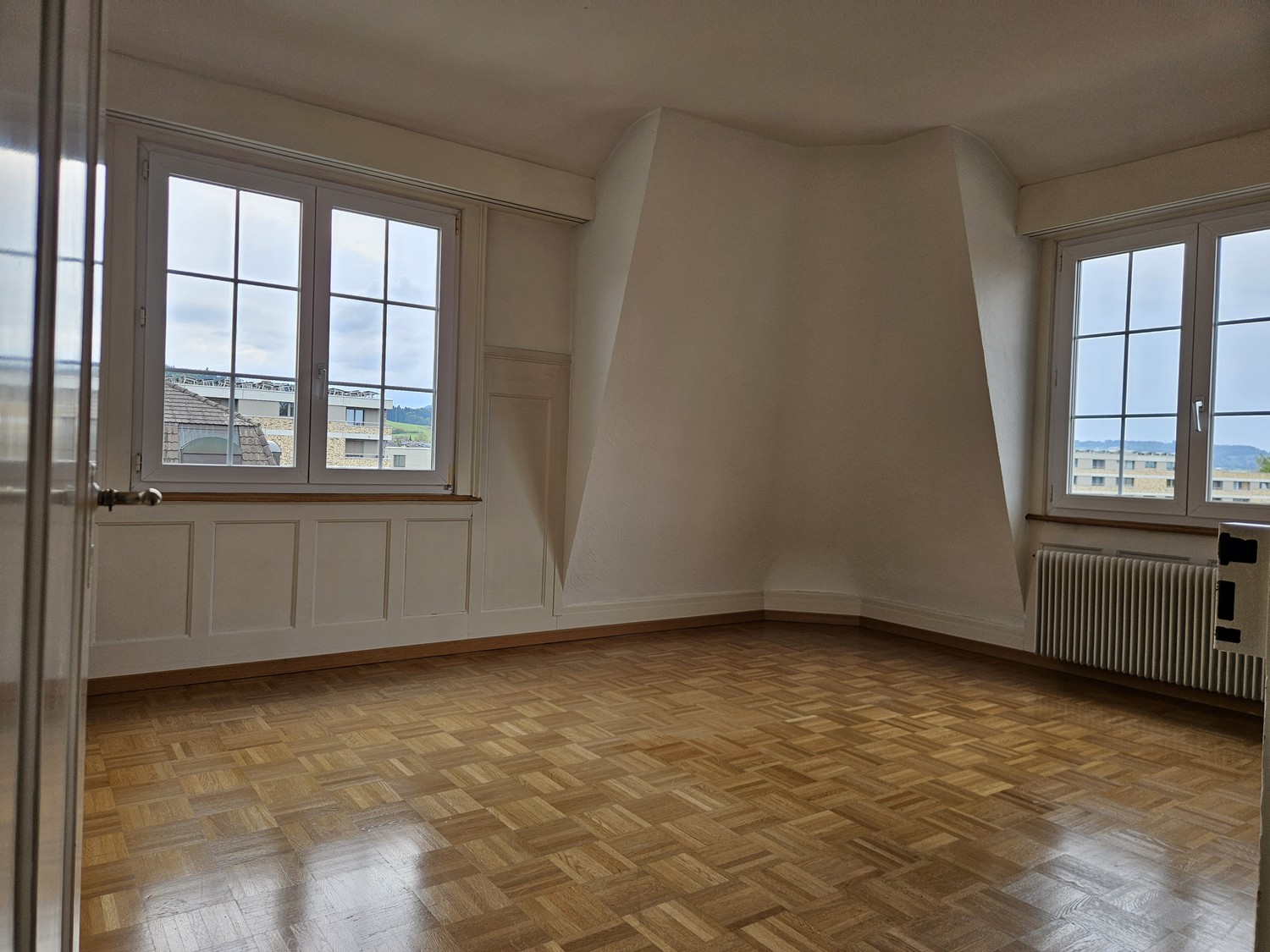 appartement de 4 ½ pièces

apartement de style Jugendstil très lumineux et agréable de 4.5 pièces à Gossau City

- colocation autorisée après accord
- 4 pièces spacieuses
- cuisine avec place pour une table à manger
- entrée spacieuse
- connexion fibre optique
- parquet en bois
- place de parc possi, photo 7 sur 10