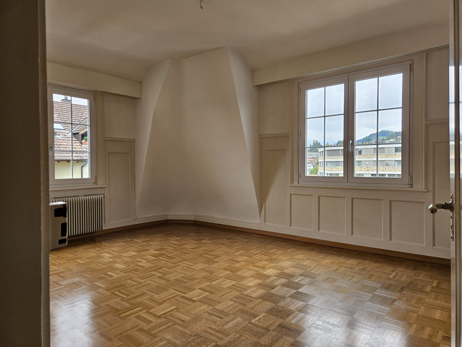 appartement de 4 ½ pièces

apartement de style Jugendstil très lumineux et agréable de 4.5 pièces à Gossau City

- colocation autorisée après accord
- 4 pièces spacieuses
- cuisine avec place pour une table à manger
- entrée spacieuse
- connexion fibre optique
- parquet en bois
- place de parc possi, photo 6 sur 10