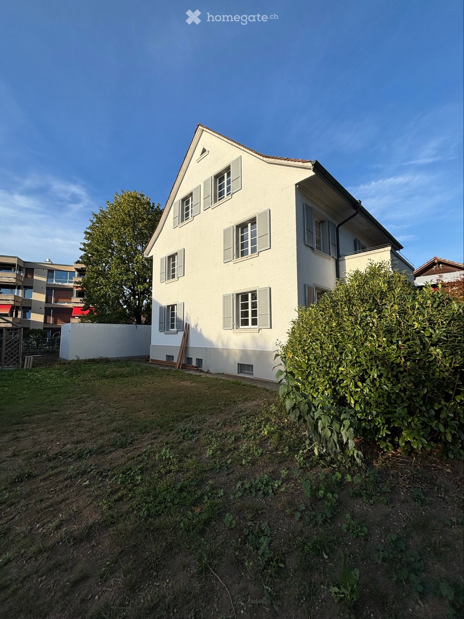 5 rooms apartment