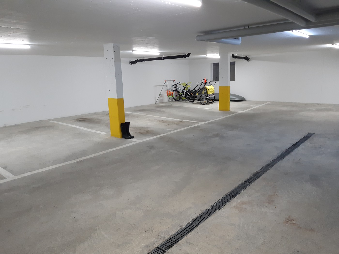Emplacement de parking souterrain, photo 2 sur 2